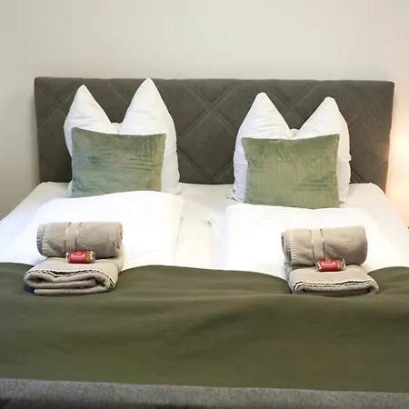 Greentreehomes - Stadtvilla Linde Apartamento *