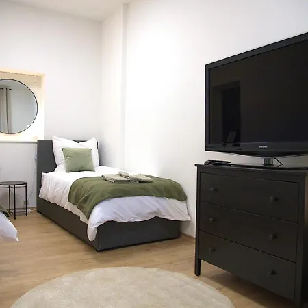 Greentreehomes - Stadtvilla Linde Daire *